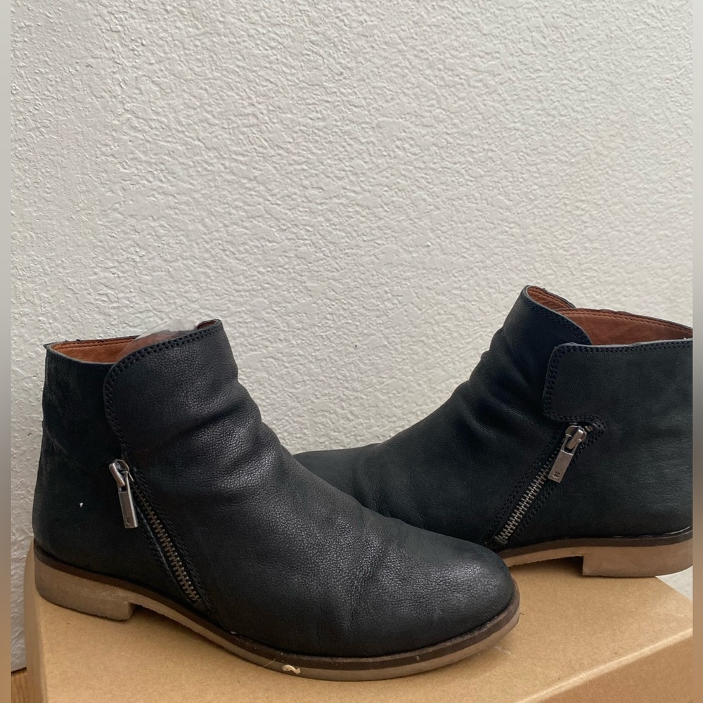 Lucky Brand Boots 8.5